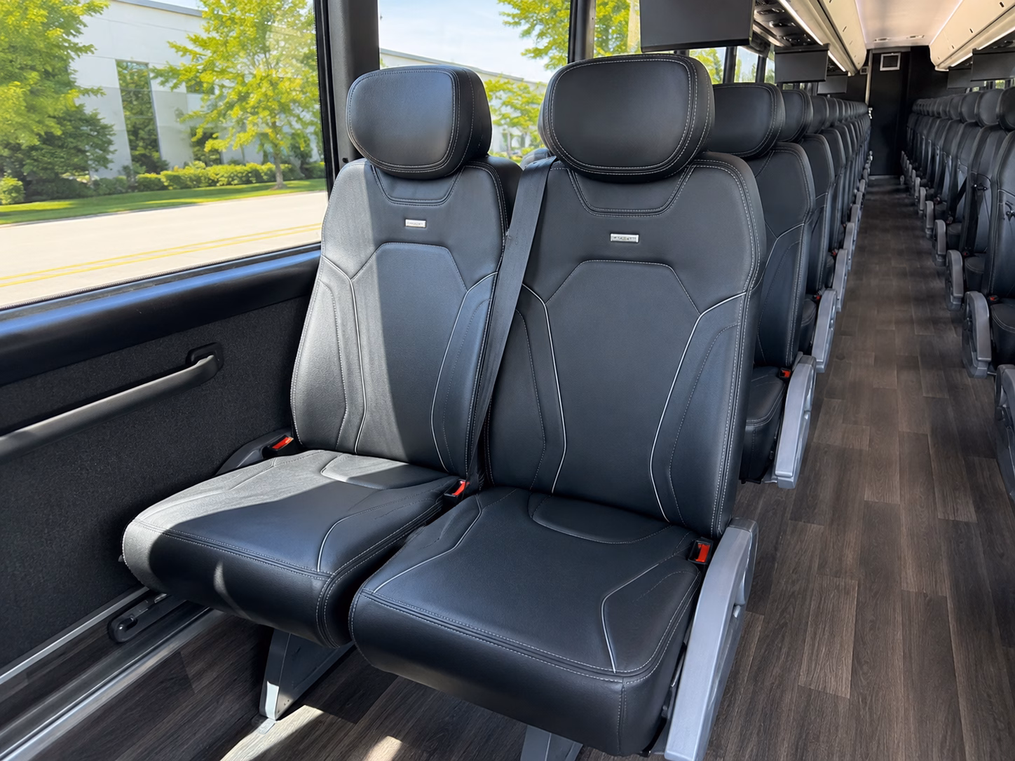we help you compare boise wine tour buses so you find the right fit every time